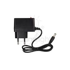 ادابتور 12 فولت على 1 امبير